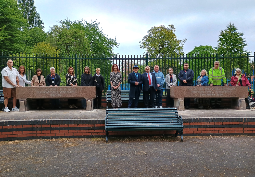 Troughs unveiling in Wednesbury